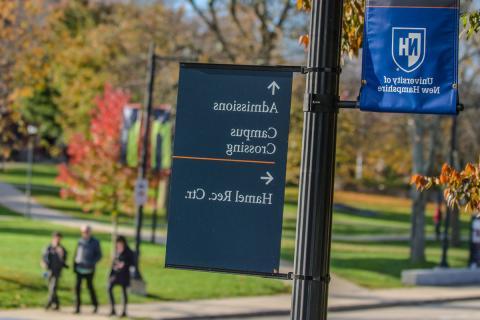 UNH Campus sign